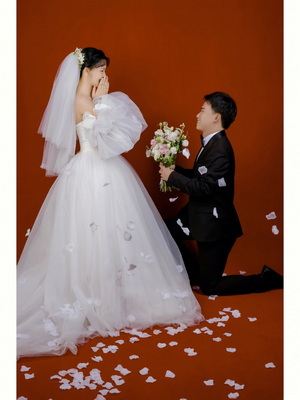 上海巴黎新娘婚紗攝影 定格浪漫瞬間的藝術(shù)殿堂